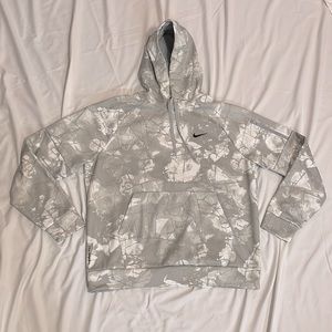 Nike therma fit hoodie
